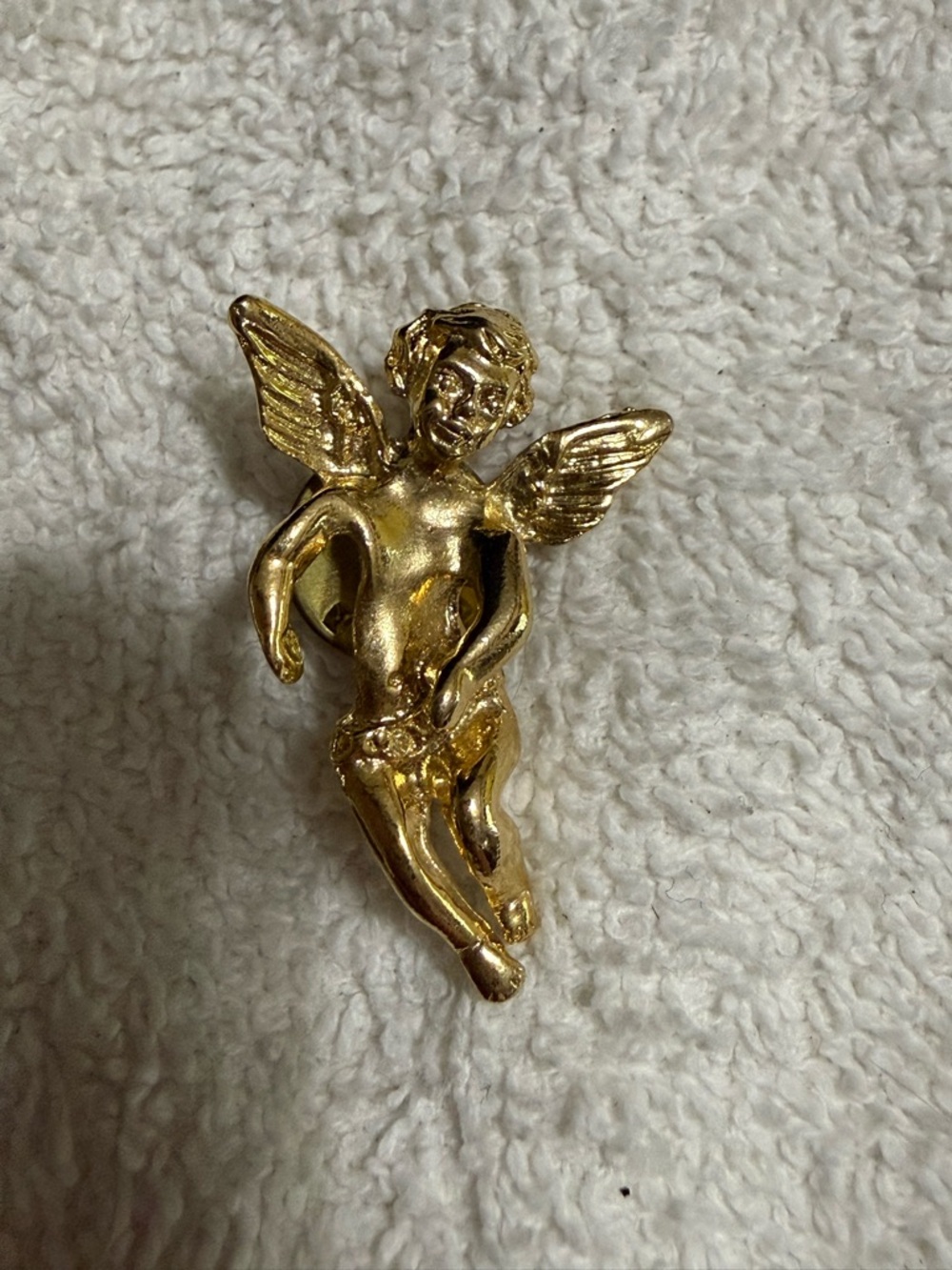 #372–Golden Cherub Angel Pin Brooch